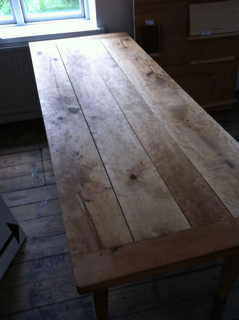 Matbord i al och björk Outlet 3 Matbord i al och björk Outlet